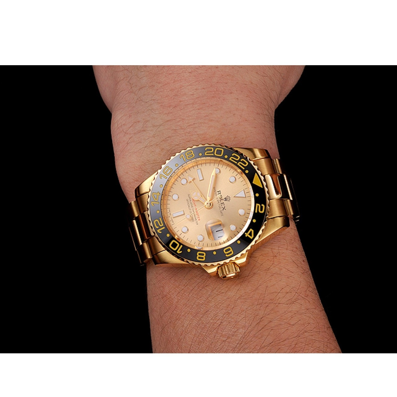 Aaa replica watch Bracelet Gold II Black Bezel Swiss 1453749 GMT Case Dial Rolex Gold And Master 0725